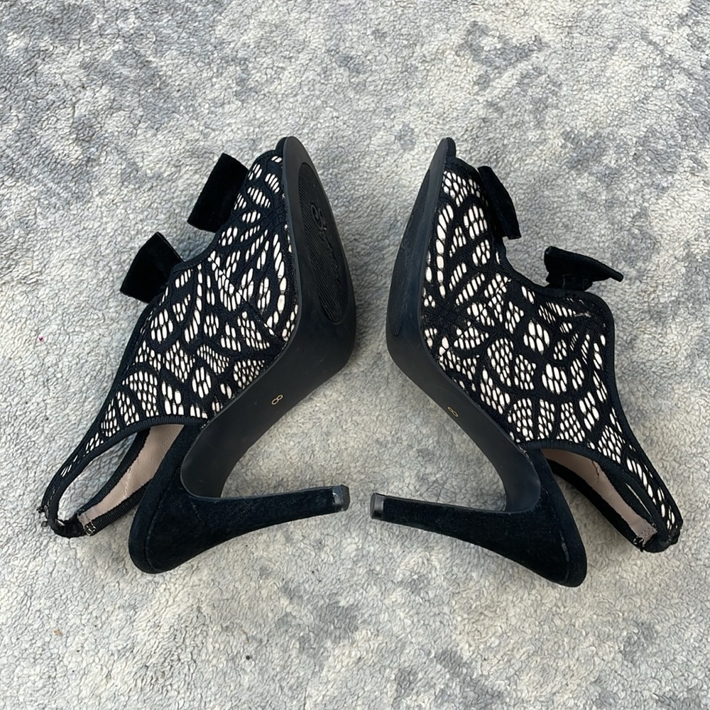 Seychelles Anthropologie Bobbin Lace Pumps Peep Toe Bow Girly Sz 8 - Picture 9 of 16